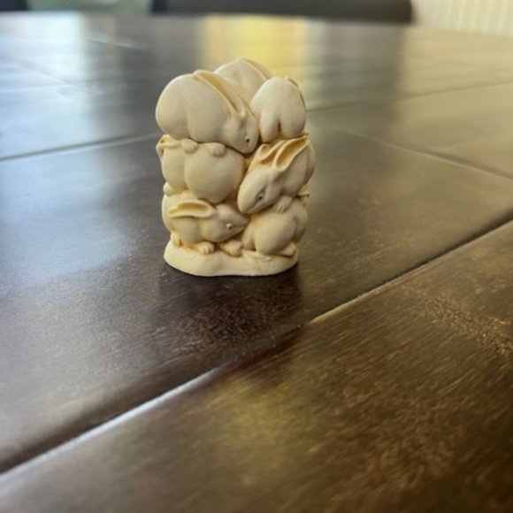 Harmony Kingdom At the Hop Treasure Jest Bunnies Rabbits with Box - Picture 6 of 9